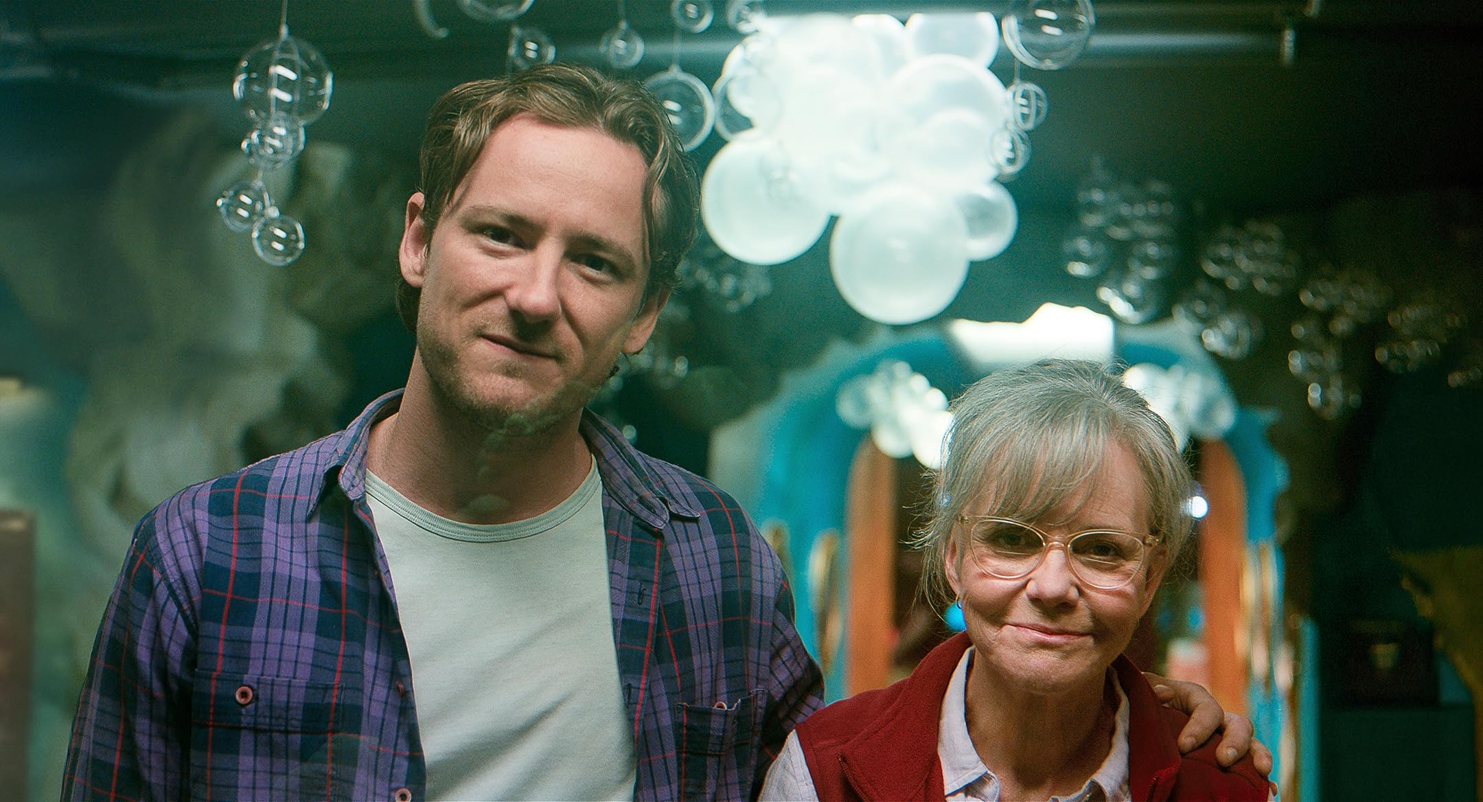  فيلم Remarkably Bright Creatures.. حكاية إنسانية عن الفقد والأمل