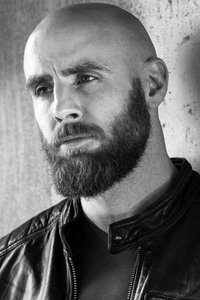 الممثل Aaron-Jon North