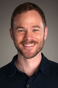 الممثل Aaron Ashmore