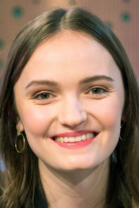 الممثل Abigail Lawrie