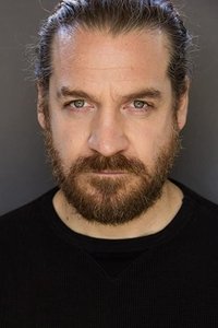 الممثل Adam Johnson