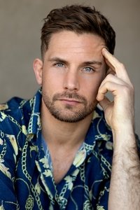 الممثل Adam Woodward