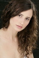 الممثل Adi Bielski