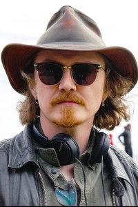 المخرج Adrian Powers