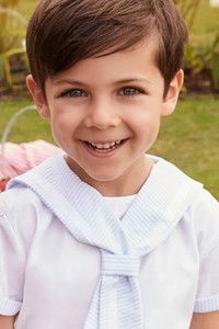 الممثل Alban Guo