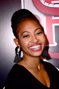 الممثل Aleisha Allen