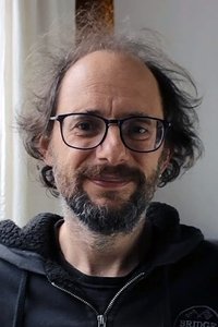 المخرج Alejandro Hartmann