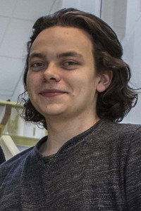 الممثل Aleksander Holmen