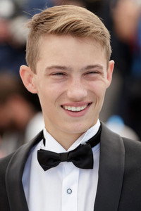 الممثل Alex van Dyk
