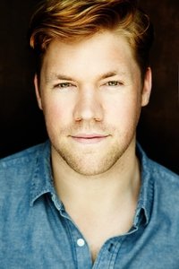 الممثل Alexander England