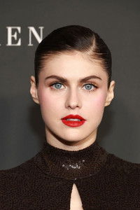 الممثل Alexandra Daddario