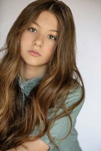 الممثل Alexis Arnold