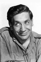 الممثل Alfie Bass