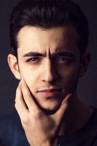 الممثل Ali Shadman