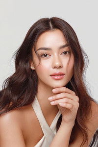 الممثل Amanda Obdam