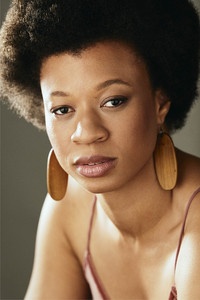 الممثل Ameerah Briggs