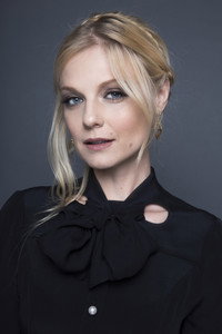 الممثل Ana Layevska