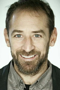 الممثل Andrew Hefler