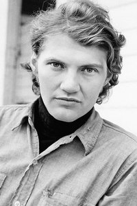 الممثل Andrew Robinson