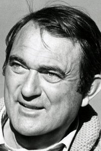 المخرج Andrew V. McLaglen
