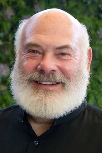 الممثل Andrew Weil