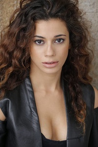 الممثل Angelic Zambrana