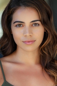 الممثل Angelique Rivera