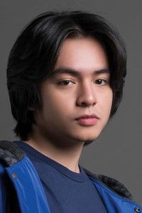 الممثل Angga Yunanda