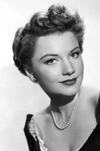 الممثل Anne Baxter