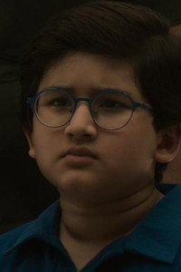 الممثل Anngad Raaj