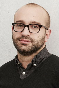 المخرج Antonio Campos