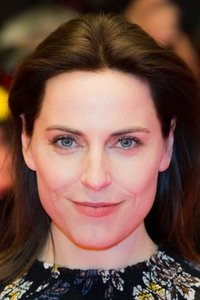 الممثل Antje Traue