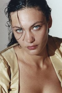 الممثل Aomi Muyock