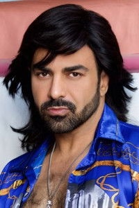 الممثل Ariel Miramontes