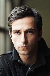 الممثل Aris Servetalis