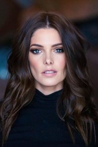 الممثل Ashley Greene