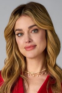 الممثل Ashley Newbrough