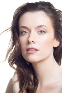 الممثل Ashlynn Yennie