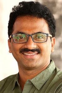 المخرج Ashok G.