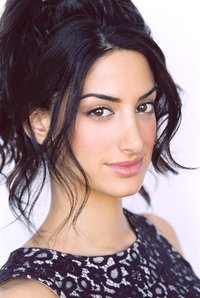 الممثل Ayden Mayeri