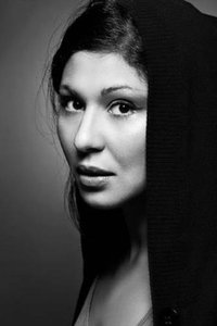 الممثل Bahar Pars