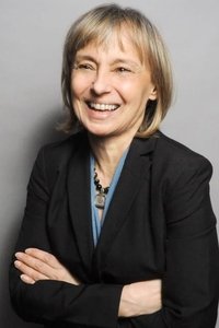 الممثل Barbara De Fina