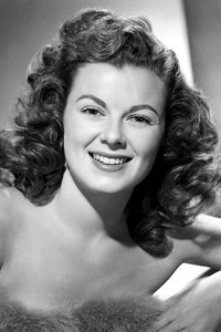 الممثل Barbara Hale