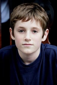 الممثل Barney Clark