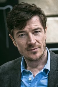 الممثل Barry Ward