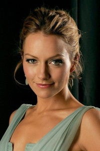الممثل Becki Newton
