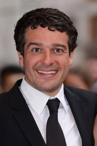 المخرج Ben Gregor