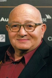 المخرج Ben Lewin