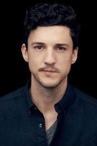 المخرج Benjamin Brewer