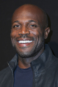 الممثل Billy Brown